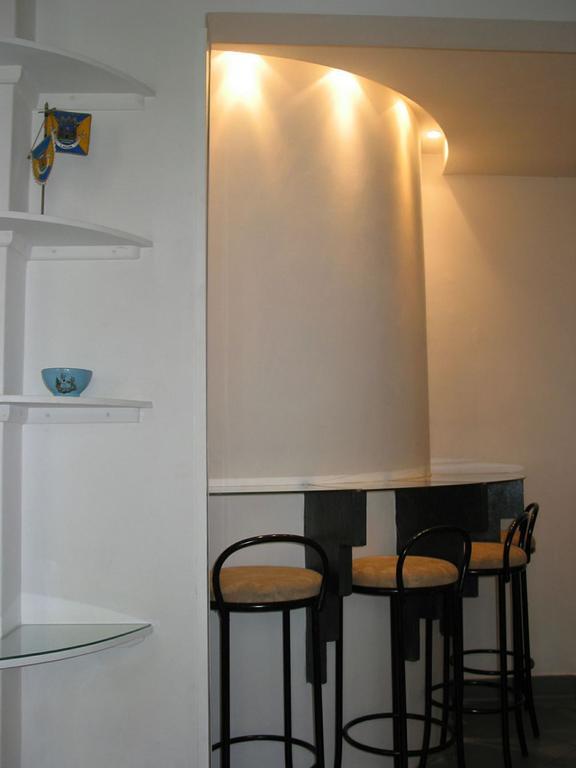 Casa Amarela Guesthouse Лагос Екстериор снимка