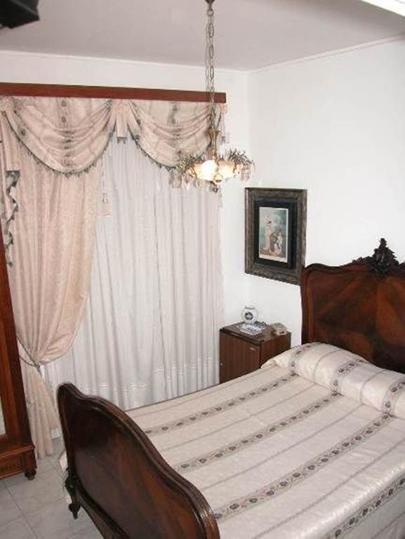 Casa Amarela Guesthouse Лагос Стая снимка