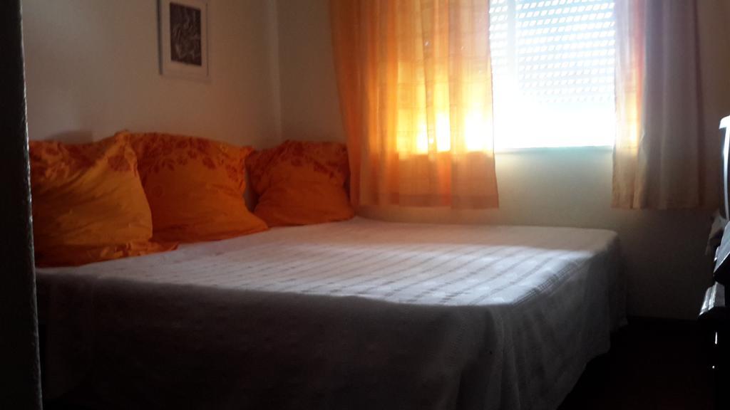 Casa Amarela Guesthouse Лагос Екстериор снимка